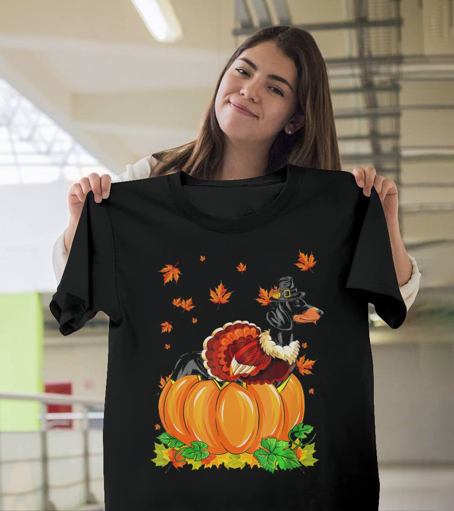 Thanksgiving Dachshund Dog with Turkey Hat and Pumpkins T-Shirt