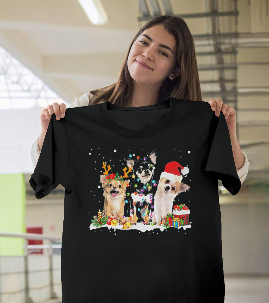 Chihuahua Reindeer Santa Christmas Lights and Presents T-Shirt