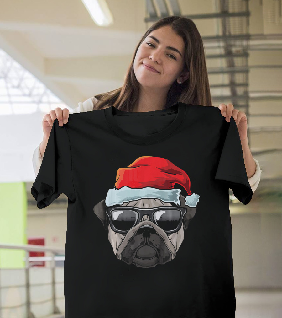 Pug Lover Santa Hat Sunglasses Cool Dog Christmas T-Shirt