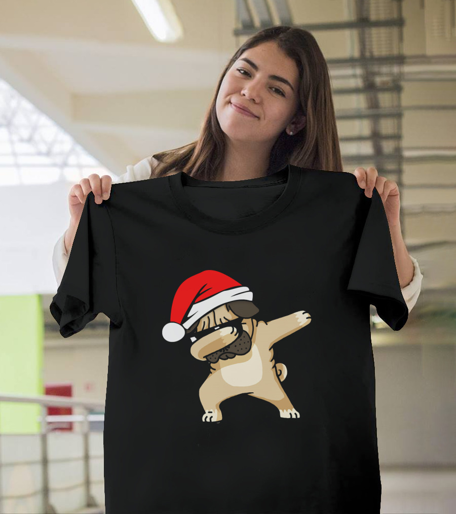 Funny Christmas Dab Dabbing Pug Wearing Santa Hat T-Shirt