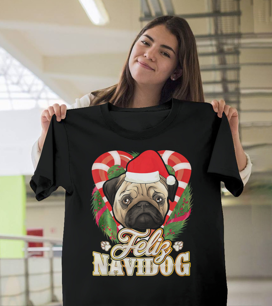 Feliz Navidog Pug Santa Claus Hat Candy Canes Christmas Wreath T-Shirt