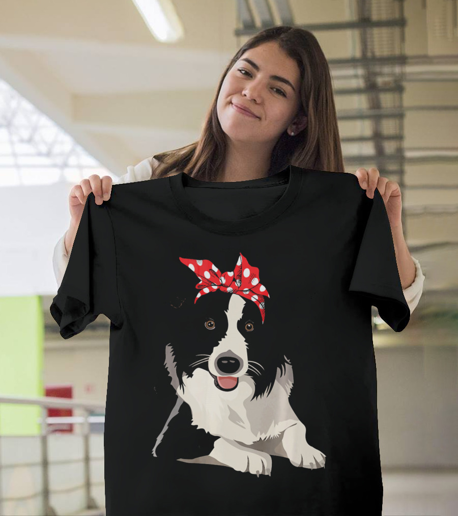 Funny Border Collie Mom Dog with Red Polka Dot Bandana T-Shirt