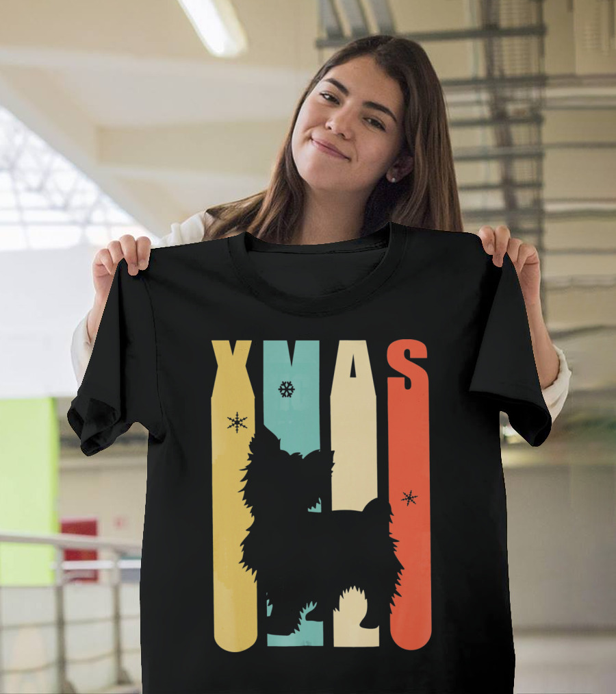 Xmas Yorkshire Dog Vintage Retro Silhouette Snowflakes T-Shirt