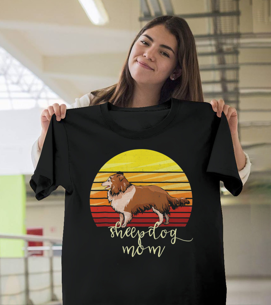 Sheepdog Mom Distressed Shetland Sheepdog Vintage Sunset T-Shirt