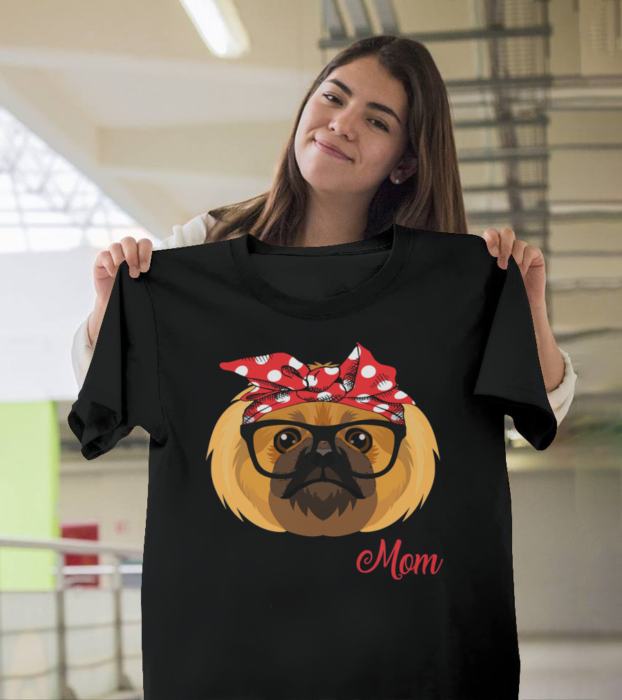 Funny Pekingese Mom Glasses Bandana T-Shirt