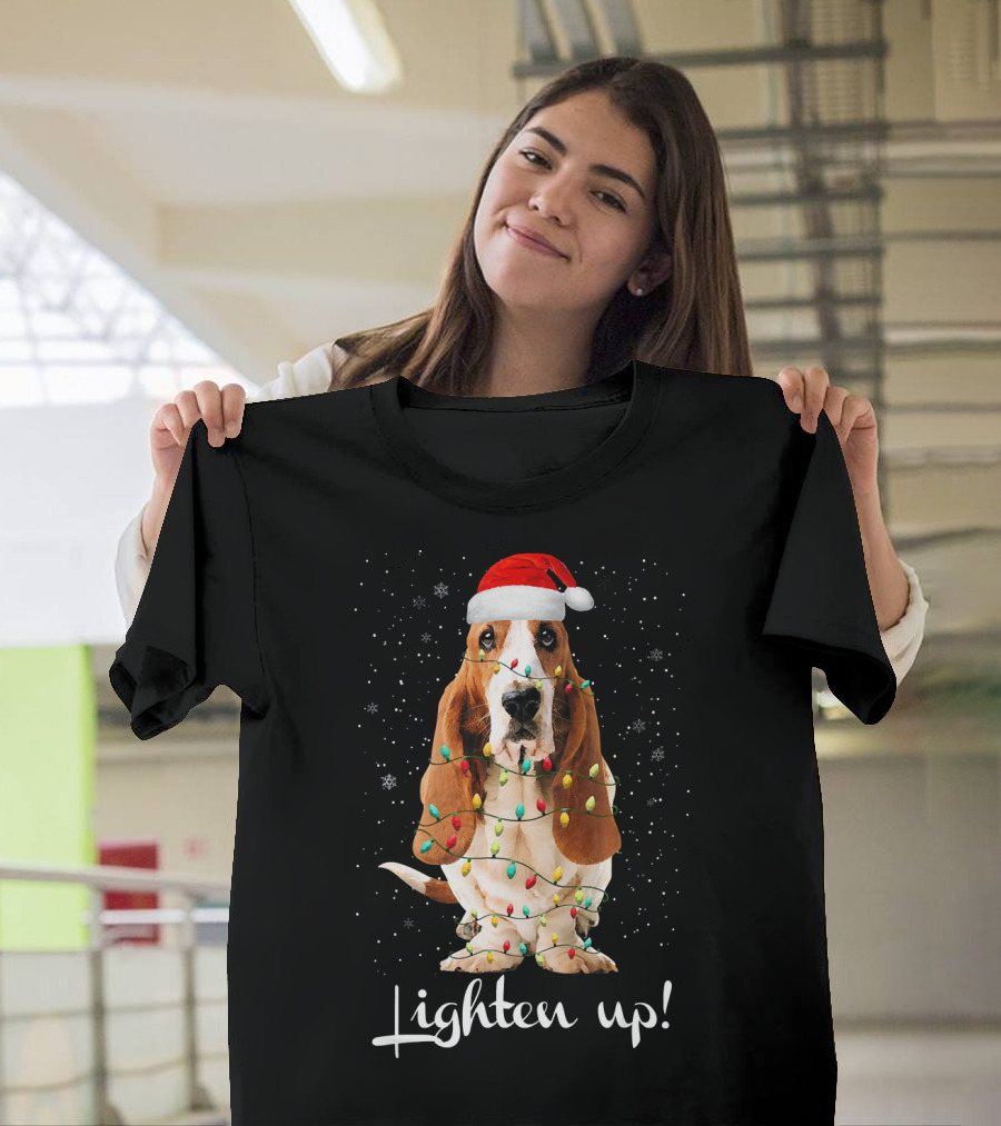 Tee89s Basset Hound Lighten Up Christmas Lights Santa Hat T-Shirt