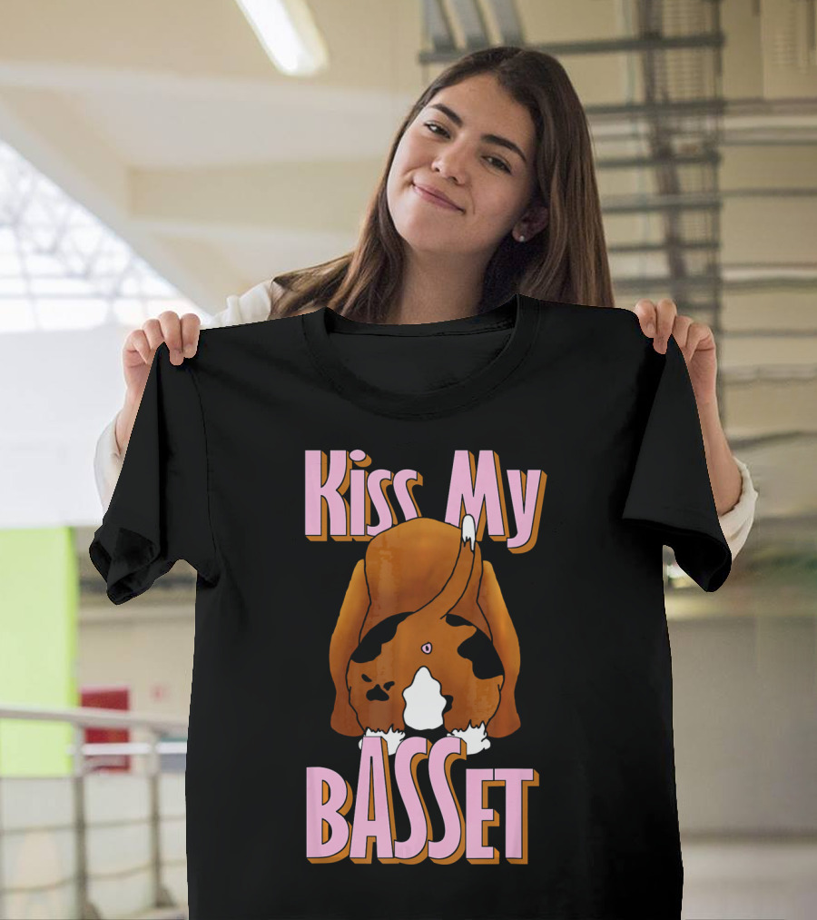 Kiss My Basset Hound Basset T-Shirt