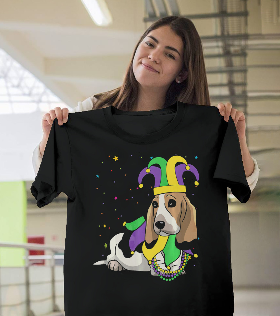 Basset Hound Jester Hat Mardi Gras Beads T-Shirt