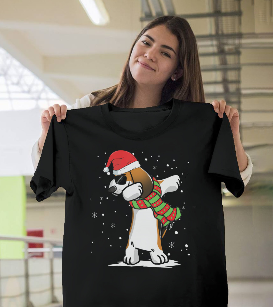 Dabbing Basset Hound Santa Hat Christmas Scarf Snowflakes T-Shirt
