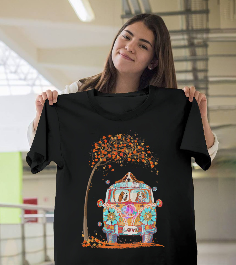 Love Maple Tree Autumn Basset Hound Van T-Shirt