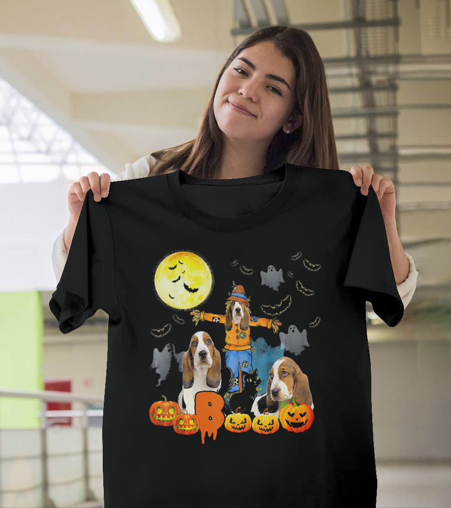Halloween Moon Basset Hound Dog Pumpkin Ghosts Scarecrow T-Shirt