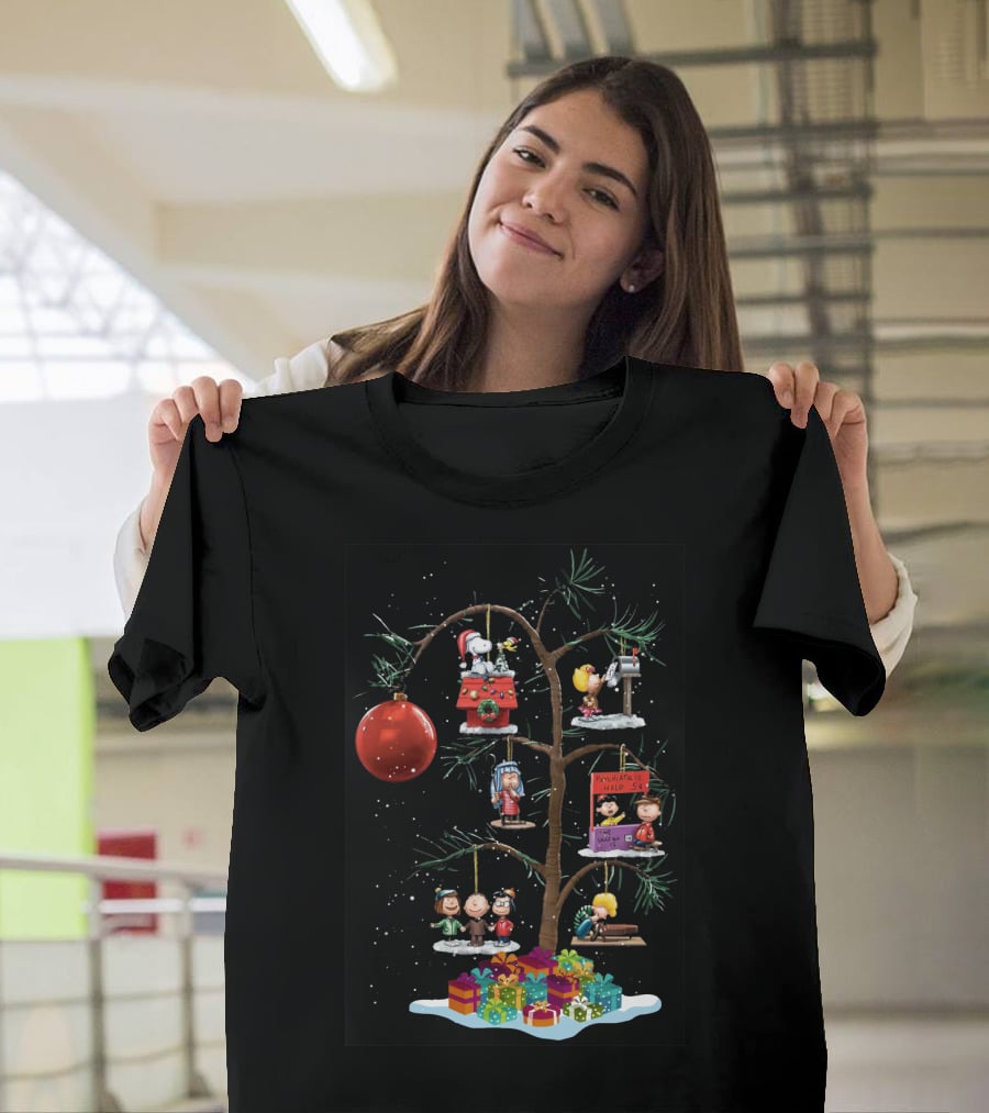 Peanuts Christmas Tree With Snoopy Lucy Charlie Brown And Woodstock Ornaments T-Shirt