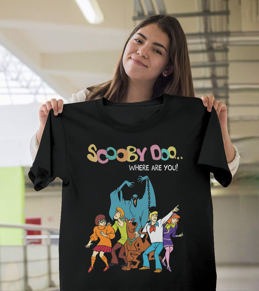 Scooby Doo Where Are You Group and Phantom Scene T-Shirt
