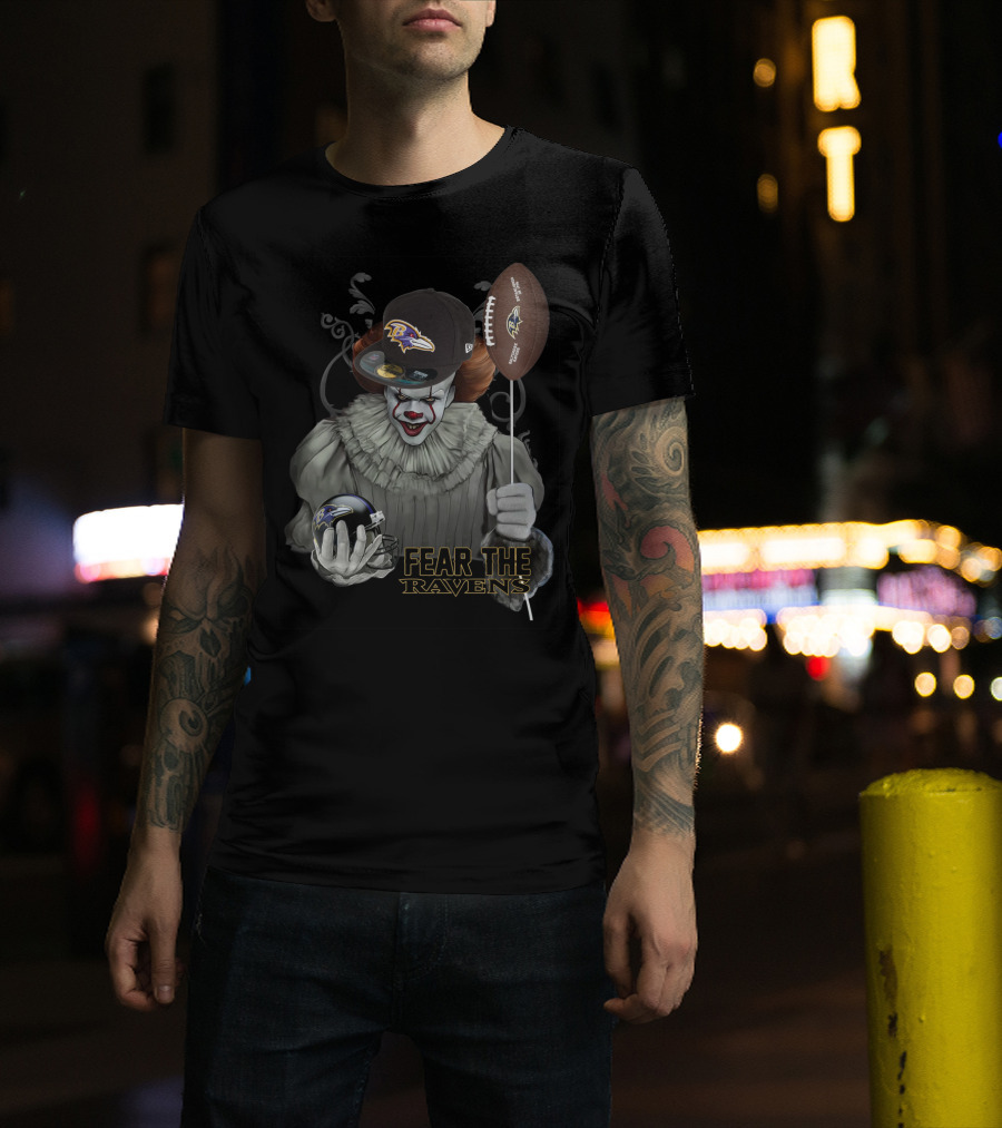 Pennywise Holding Baltimore Ravens Football And Helmet Fear The Ravens T-Shirt