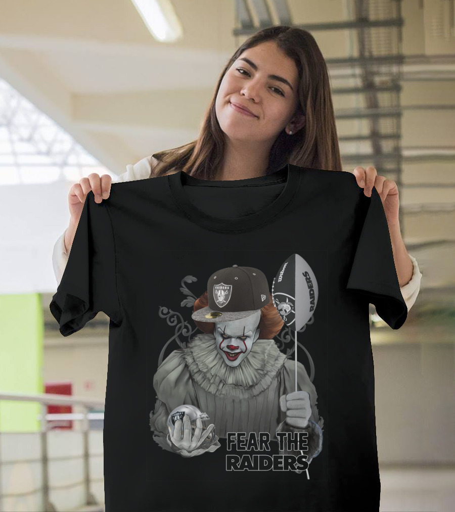Fear The Raiders Pennywise With Oakland Raiders Hat And Balloon T-Shirt