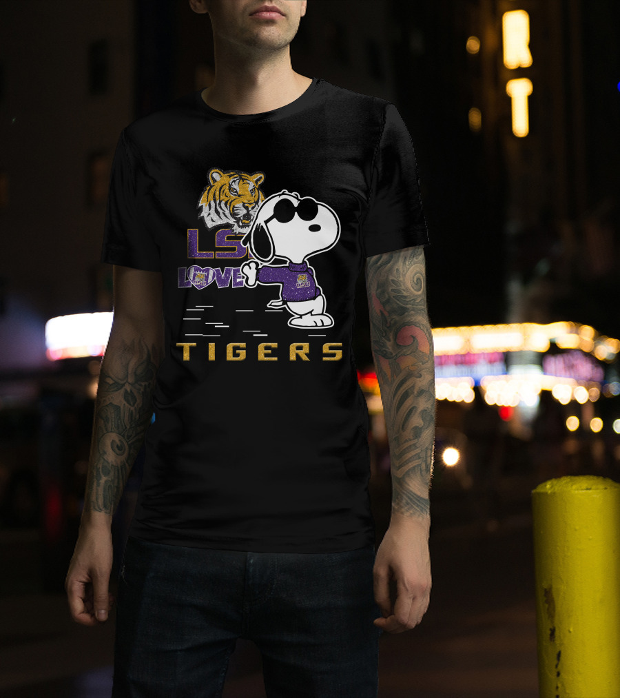 LSU Tigers Love Snoopy Tiger T-Shirt