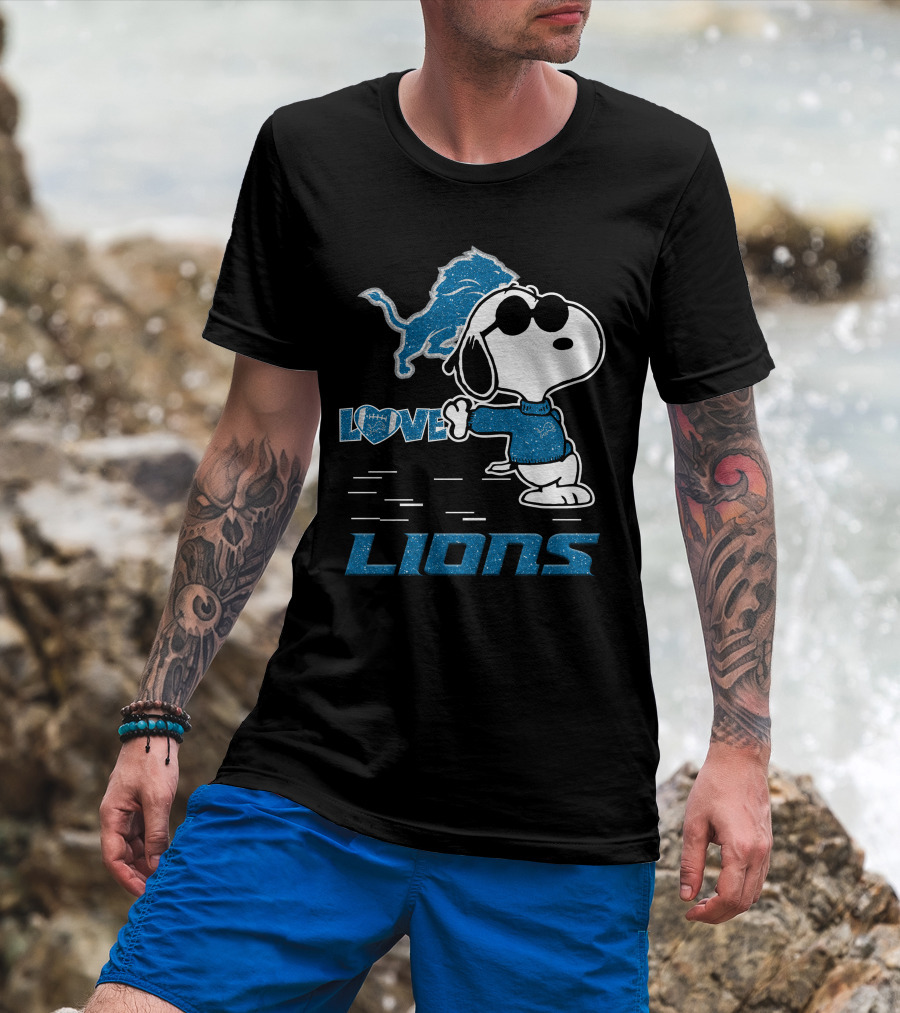 Snoopy Love Detroit Lions Nfl Football Fans T-Shirt