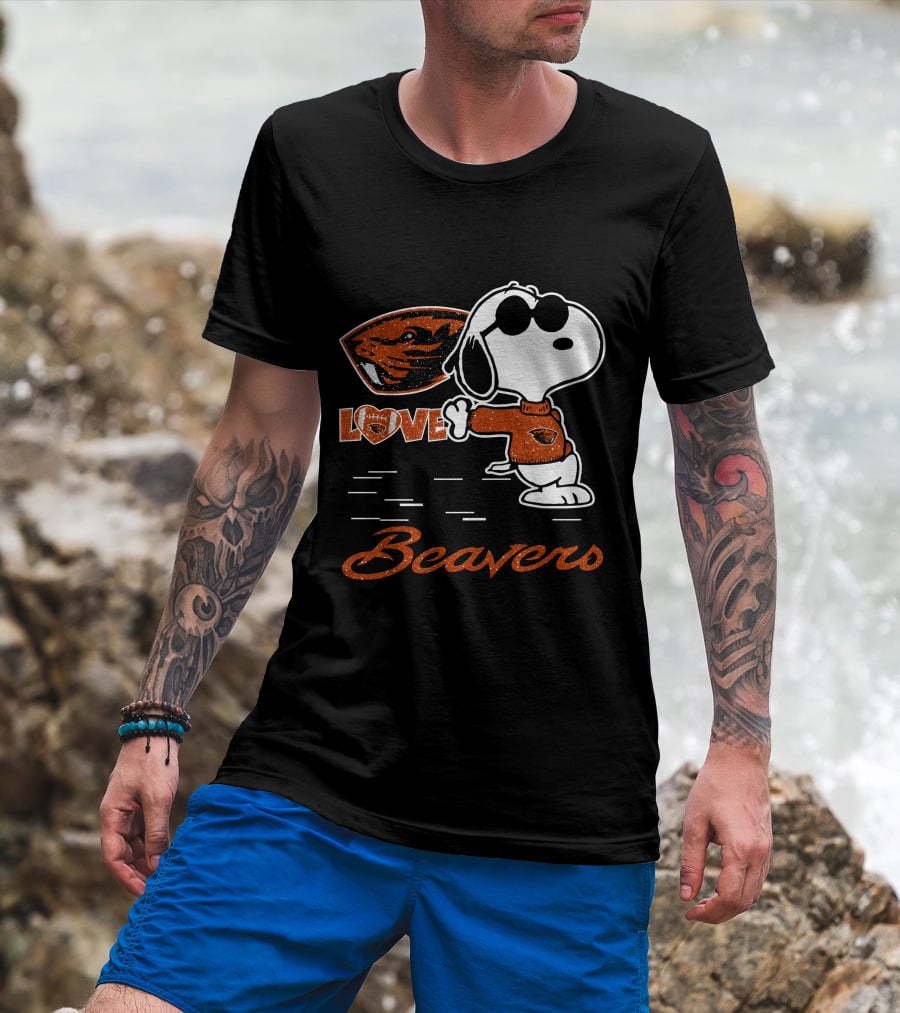 Snoopy Love Oregon State Beavers T-Shirt