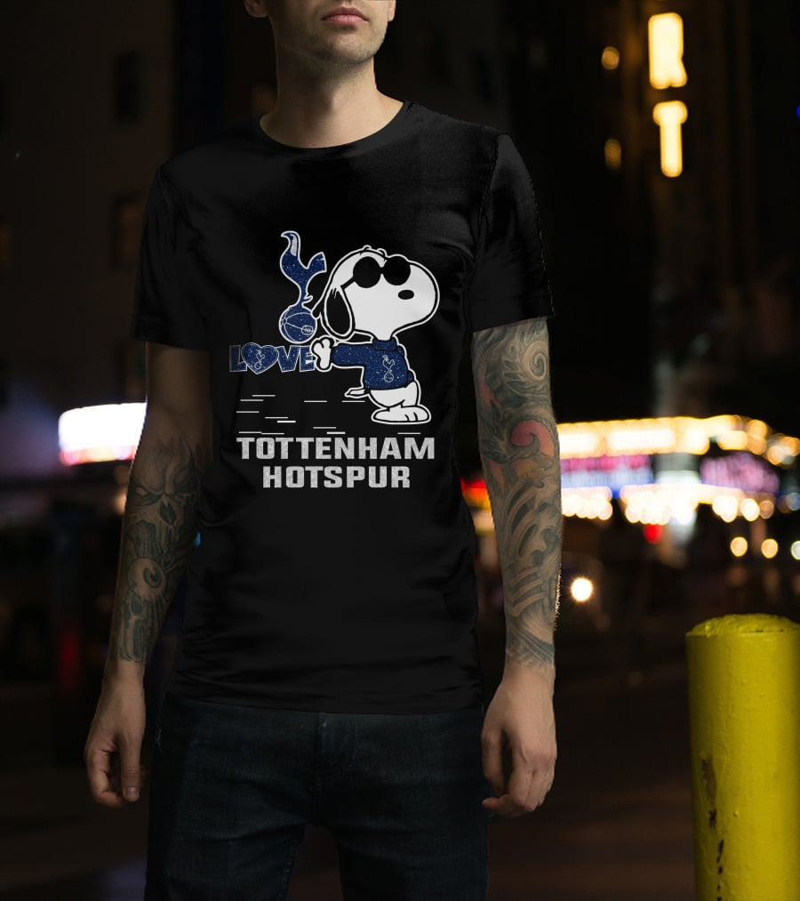 Snoopy Love Tottenham Hotspur Football Soccer Fan Style T-Shirt
