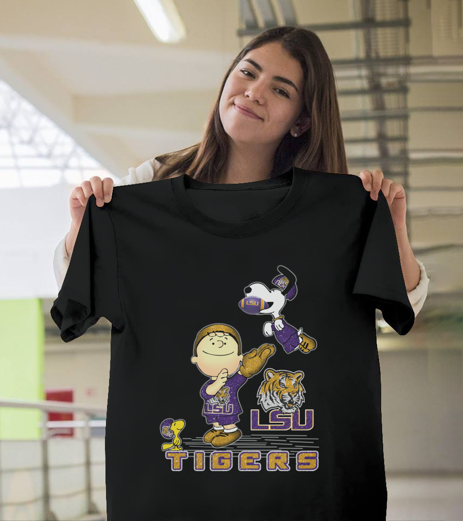 Snoopy LSU Tigers Football Team Spirit T-Shirt