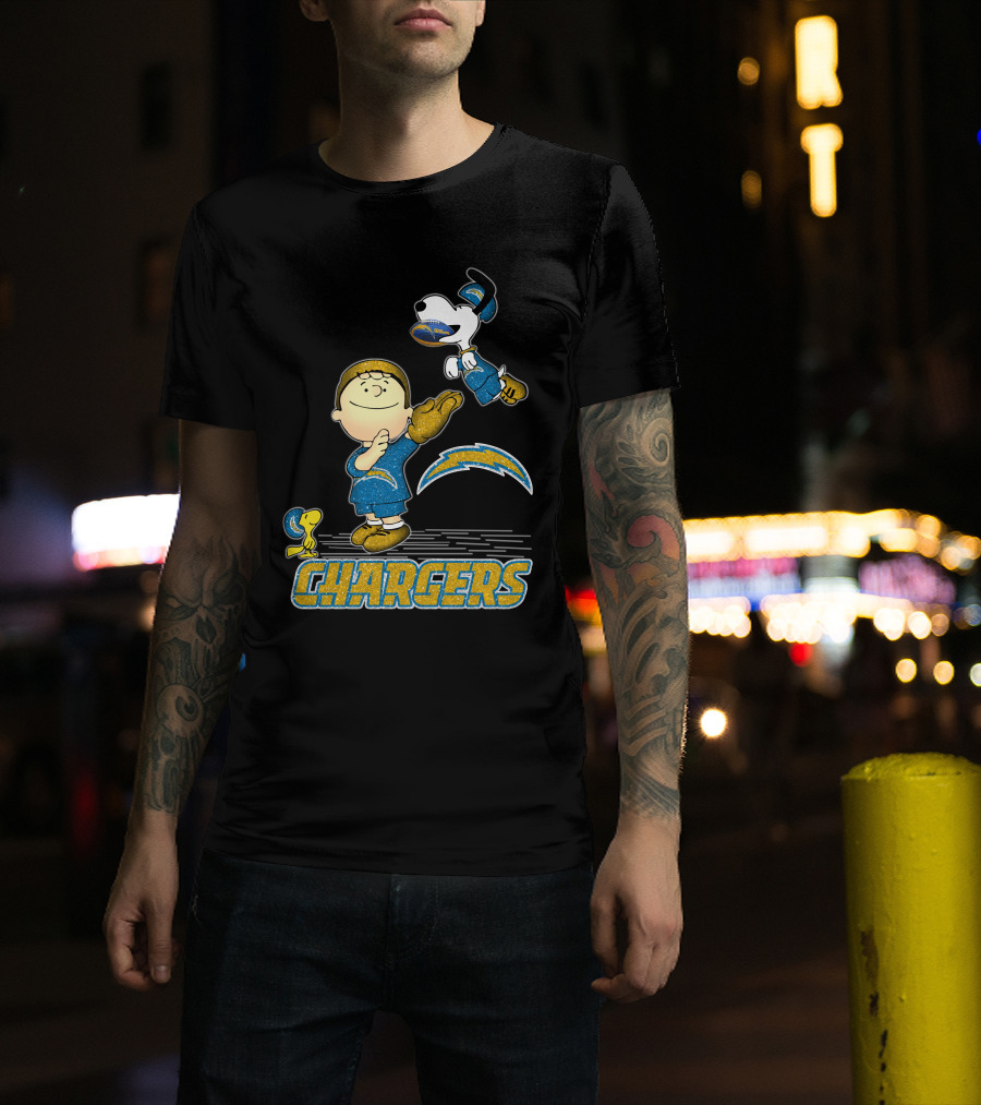 Snoopy And Friends Celebrate Los Angeles Chargers Fandom T-Shirt