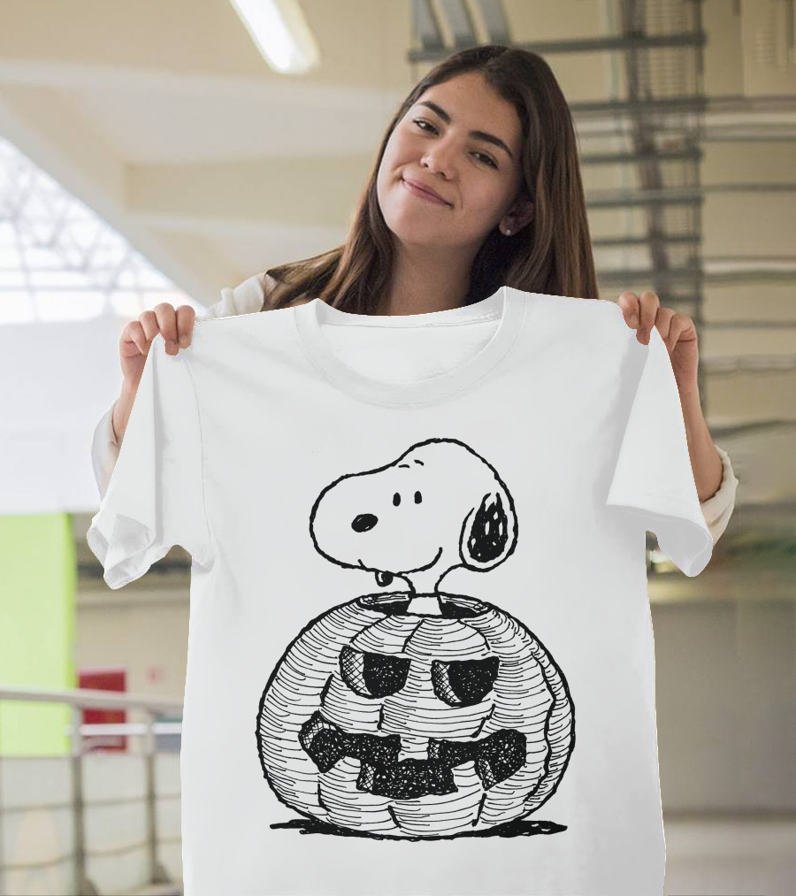 Snoopy Halloween Jack O Lantern Peanuts T-Shirt