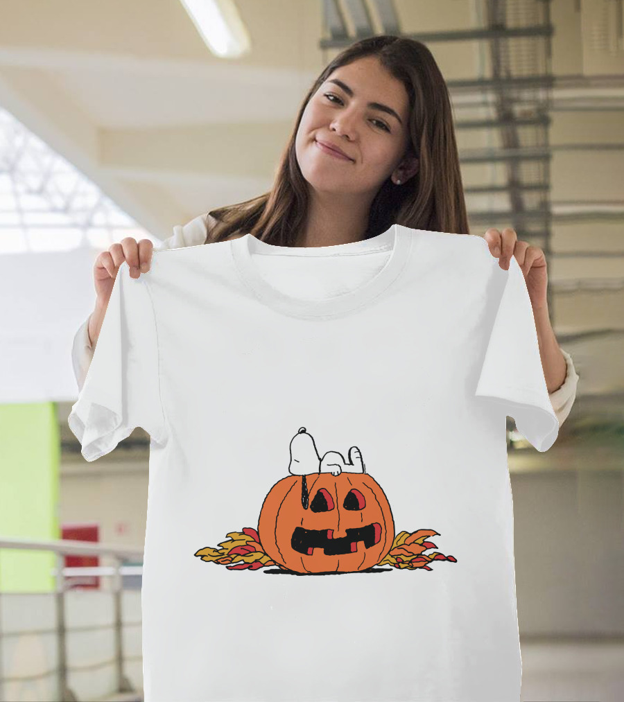Snoopy Halloween Pumpkin Lantern T-Shirt