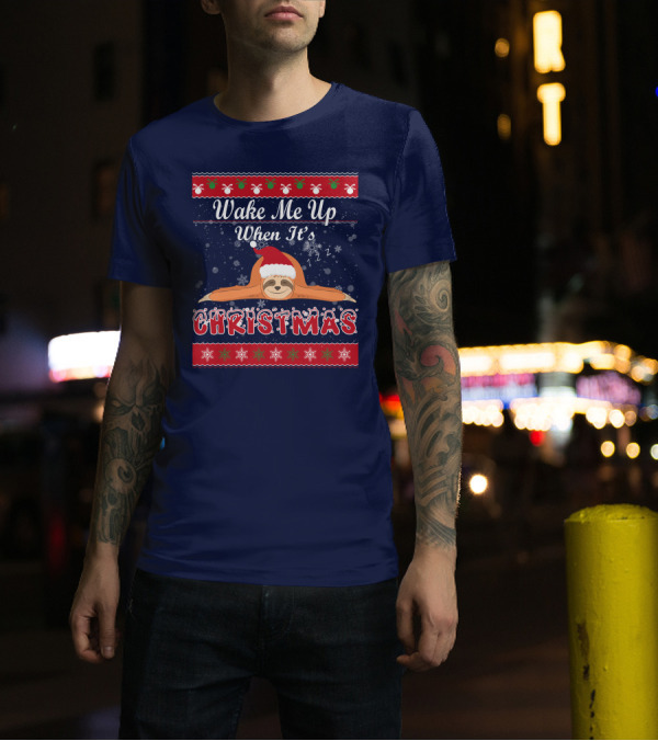 Wake Me Up When It's Christmas Sloth Santa Hat Snowflakes Zzz T-Shirt