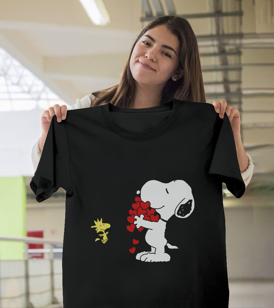 Snoopy Holding Hearts with Woodstock Hugging T-Shirt