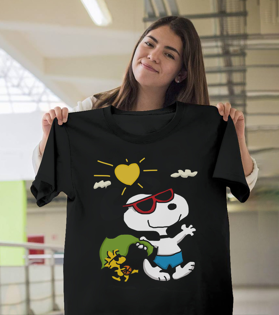 Snoopy and Woodstock Summer Fun Sun Heart Sunglasses T-Shirt