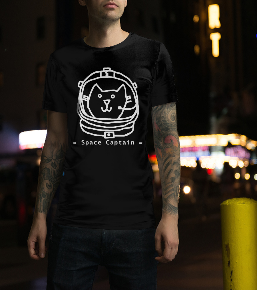Space Captain Cat In Spacesuit T-Shirt