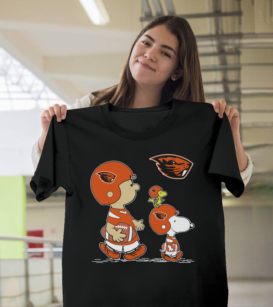 Oregon State Beavers Football Helmet Characters Peanuts Style Walking Football Fan T-Shirt