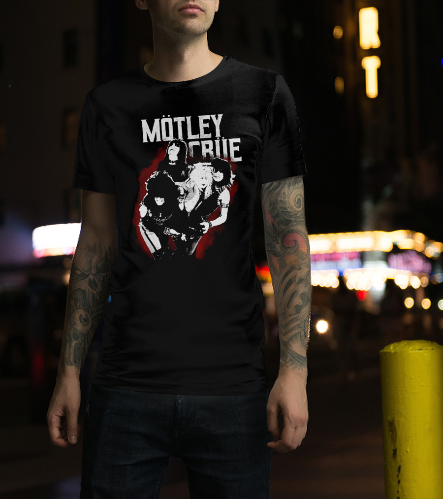 Mötley Crüe Vintage Band Photo Black And Red T-Shirt