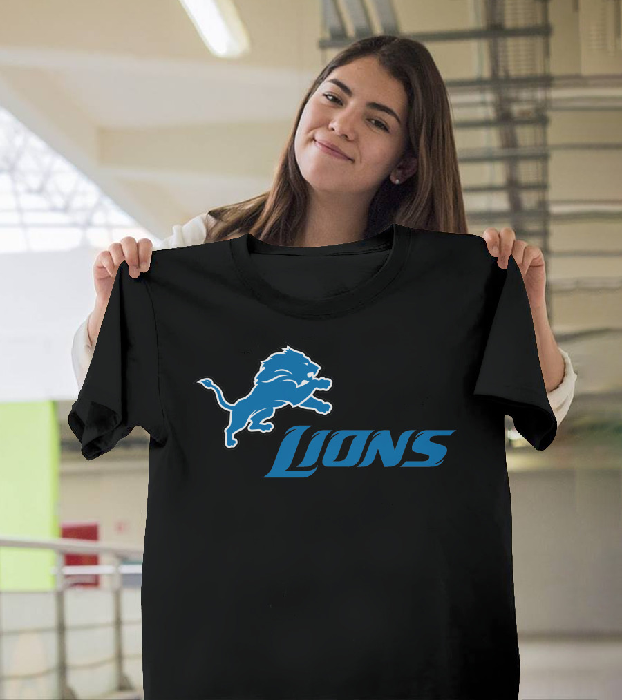 Detroit Lions Logo Fan Apparel Football Team Support T-Shirt