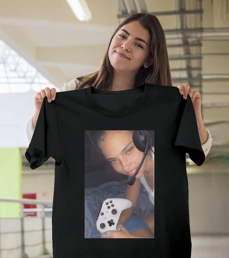 Ash Kaashh Merch Gamer Headset Controller T-Shirt