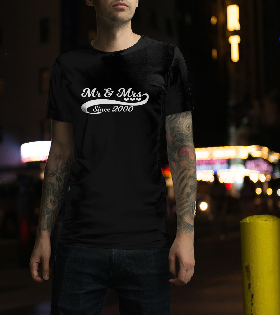 Mr And Mrs Since 2000 Wedding Date Celebration Hearts T-Shirt