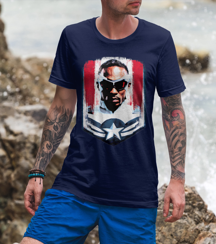 Marvel Captain America Sam Wilson Falcon Soldier Iconic Shield T-Shirt