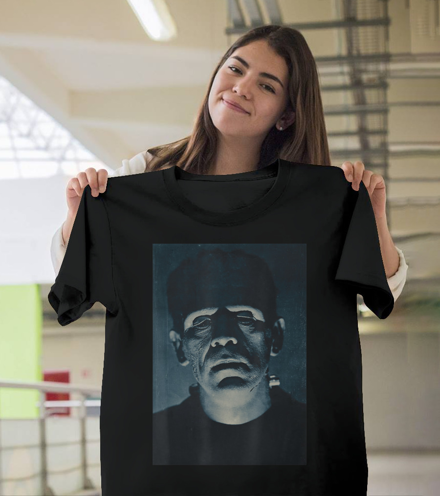 Frankenstein Halloween Horror Vintage Comic Classic Monster Film Image T-Shirt