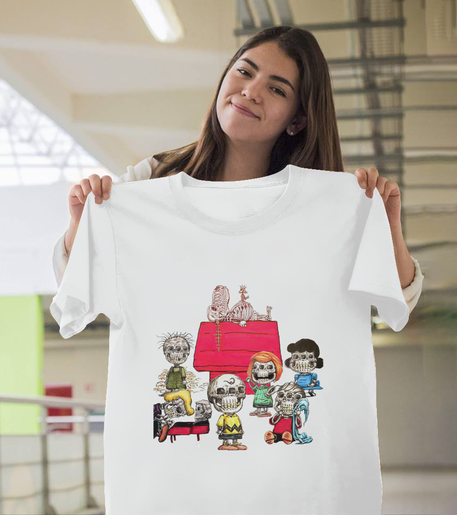 Snoopy Family Halloween Skulls Peanuts Gang T-Shirt