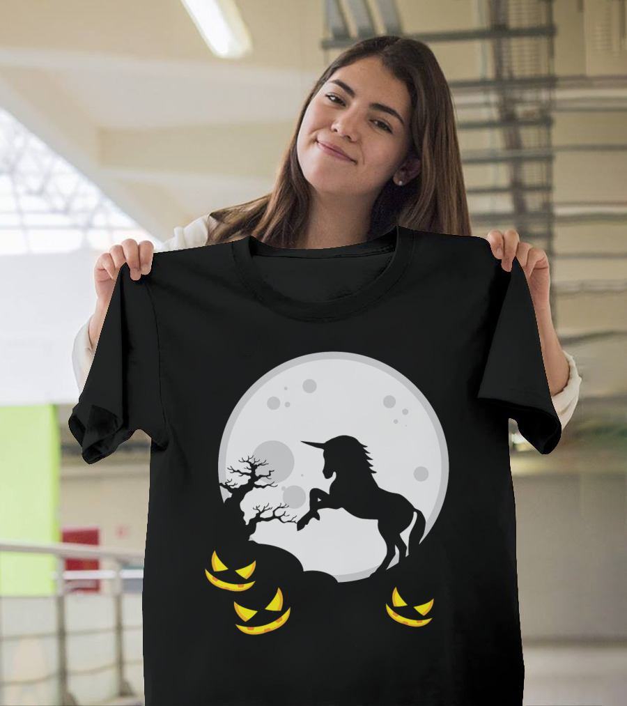 Halloween Unicorn And Jack-O'-Lanterns Full Moon Scene T-Shirt