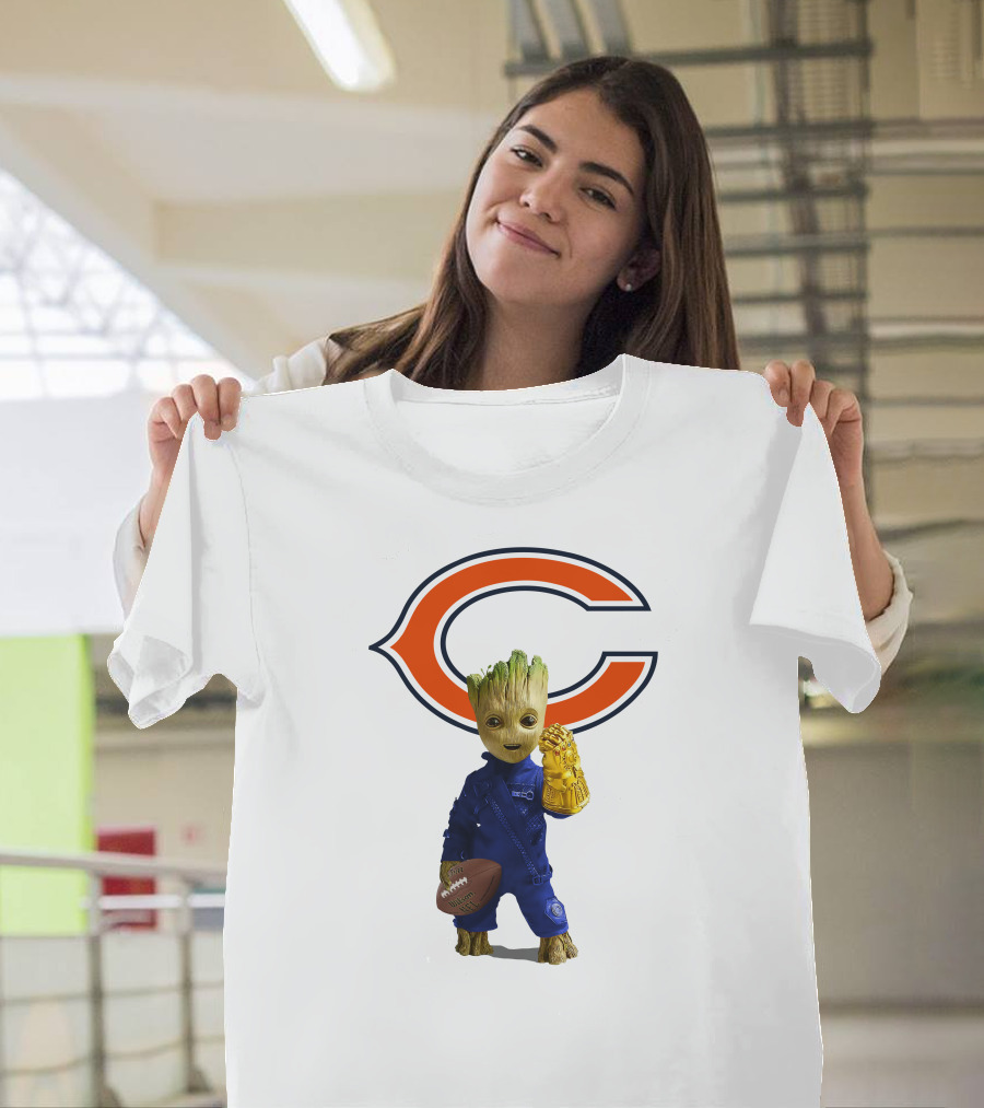 Chicago Bears Groot Football Infinity Gauntlet T-Shirt