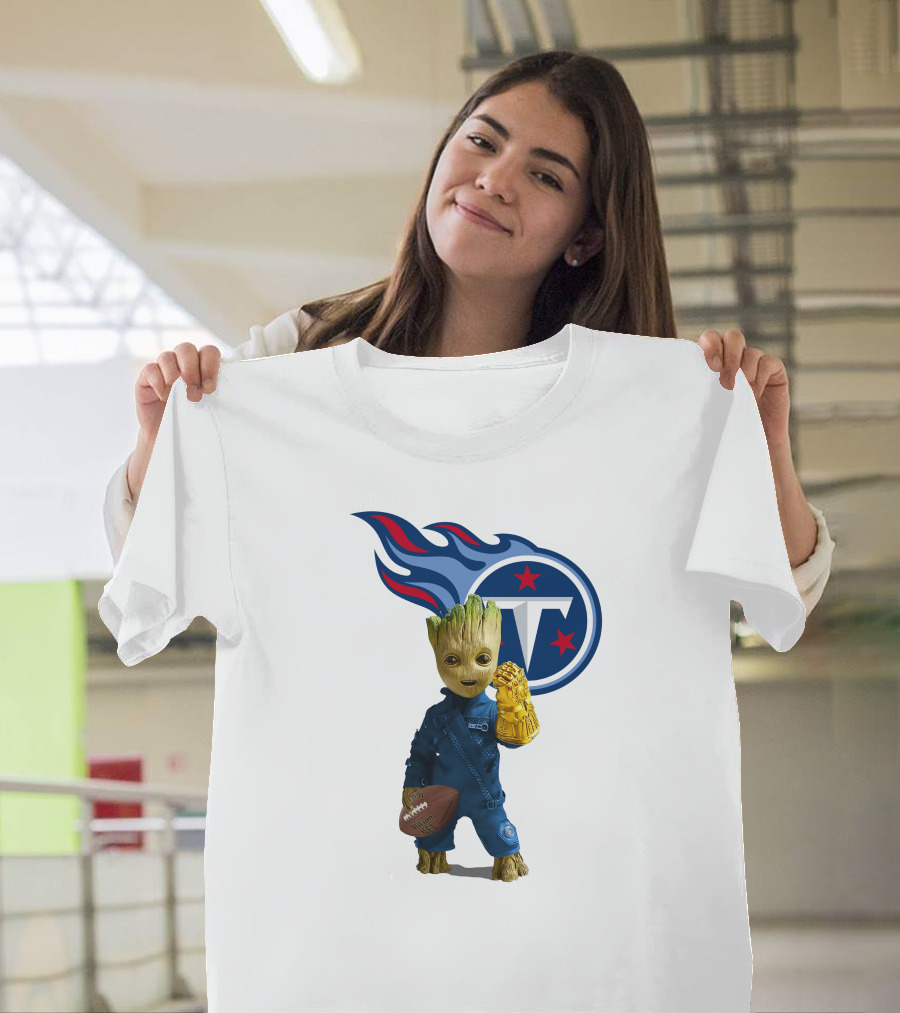 Groot Holding Football Tennessee Titans Logo Infinity Gauntlet T-Shirt