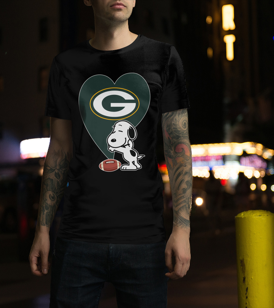Green Bay Packers Snoopy Heart Football Hug T-Shirt