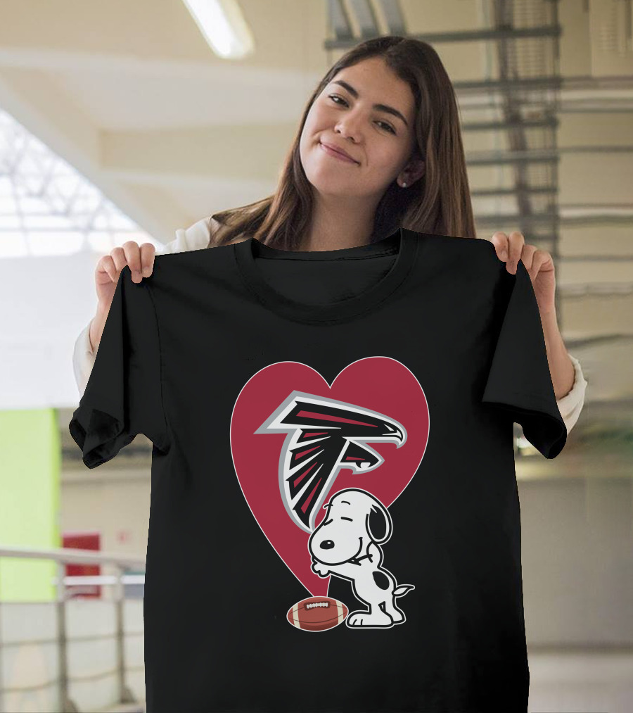 Atlanta Falcons Snoopy Heart Football Hug T-Shirt