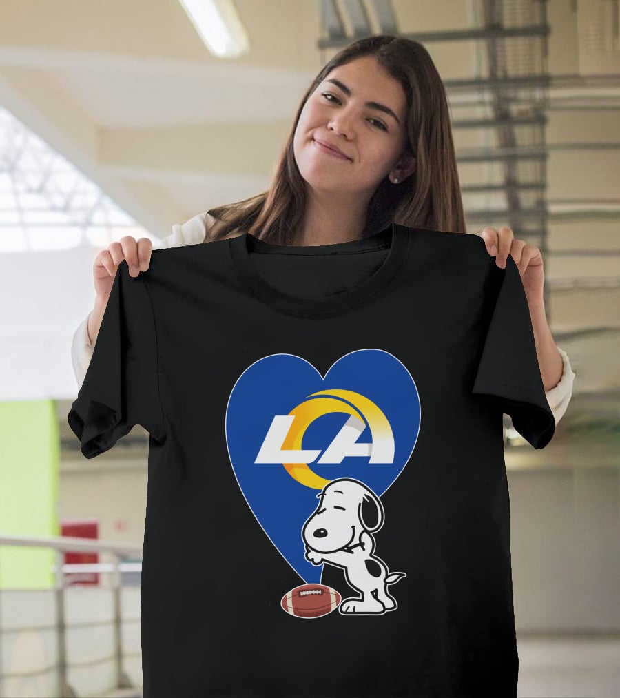 Snoopy Los Angeles Rams Football Heart Hug T-Shirt