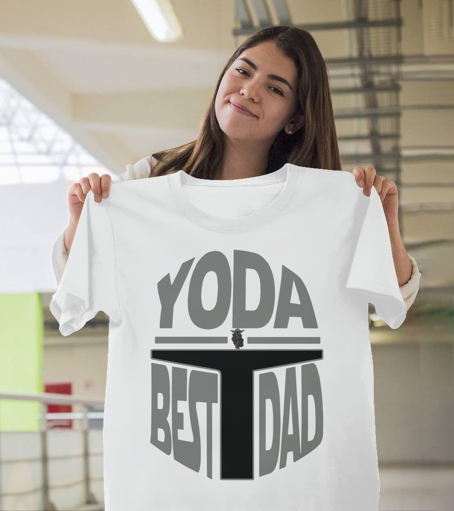 Yoda Best Dad The Mandalorian Helmet Baby Yoda T-Shirt