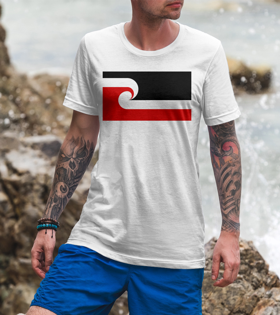 Maori Flag New Zealand Koru Symbol Black Red White T-Shirt