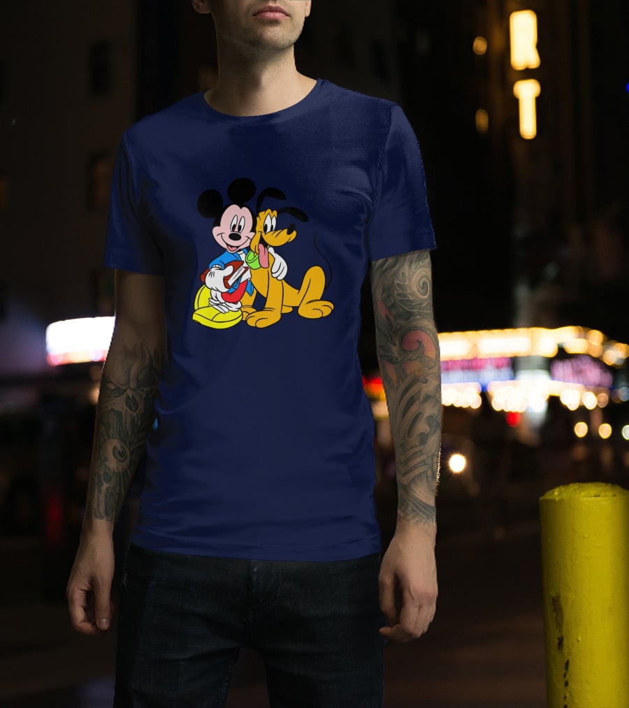 Mickey And Friends Mickey And Pluto Hugging Classic Cartoon T-Shirt
