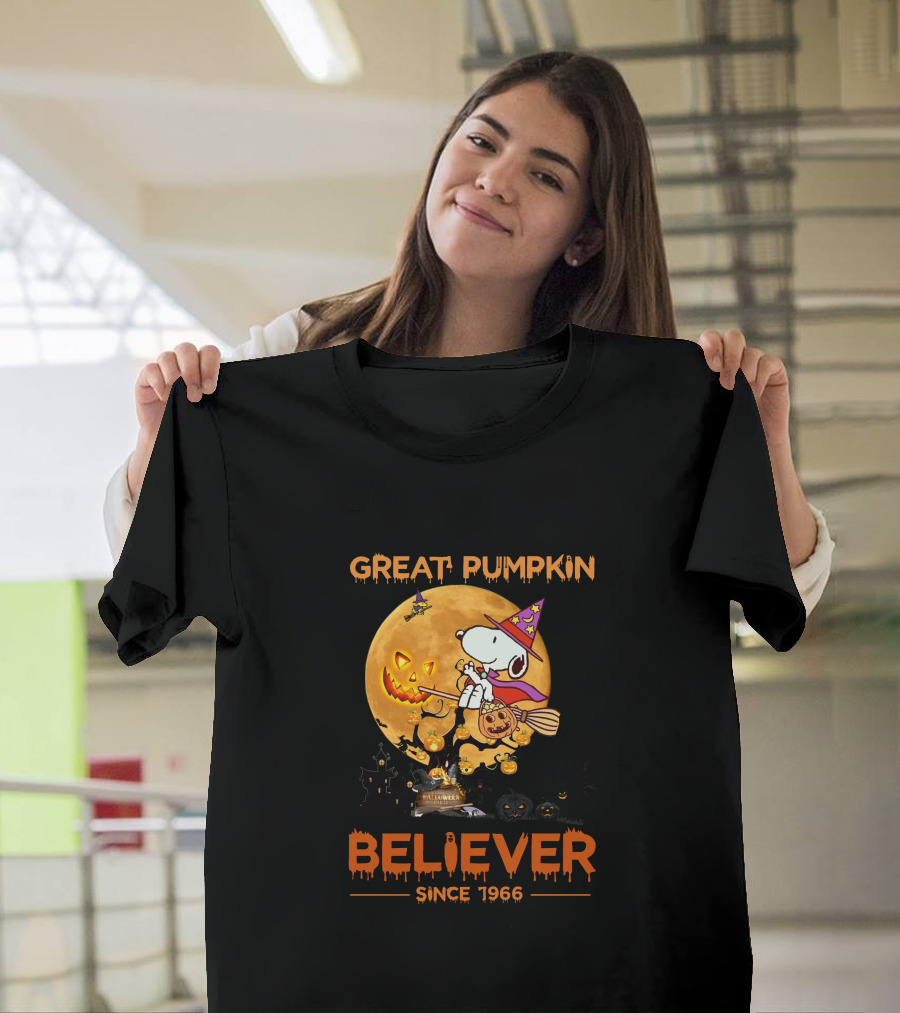 Great Pumpkin Believer Since 1966 Snoopy Halloween Moon T-Shirt