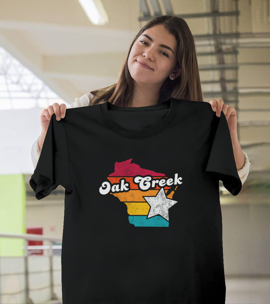 Oak Creek Wisconsin Retro Map With Star T-Shirt